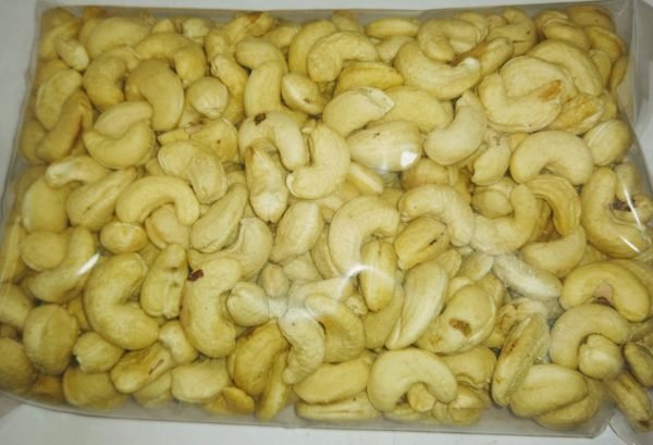 Cashew Nuts - कश्यु - W320
